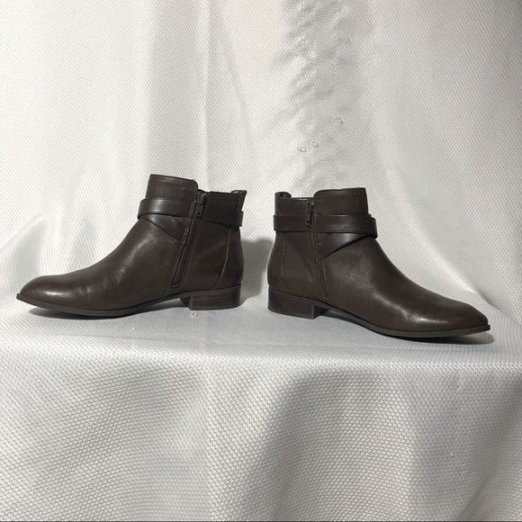 Ann Klein Flex Brown Leather Bootie Size 8 1/2 - Picture 3 of 8